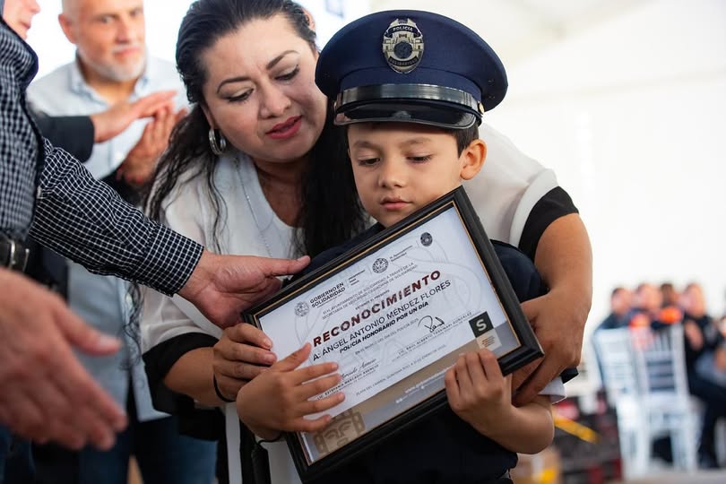 Estefanía Mercado Reconoce el Compromiso y la Inclusión en el Día del Policía