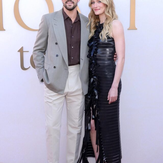 Paul Anthony Kelly y Sarah Pidgeon deslumbran en la temporada de premios con el universo de American Love Story