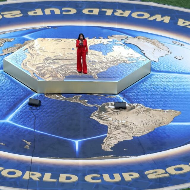 Salma Hayek emociona al mundo en la inauguración del Mundial 2026