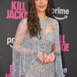 Catherine Zeta-Jones revive el glamour de Hollywood con un espectacular vestido plateado